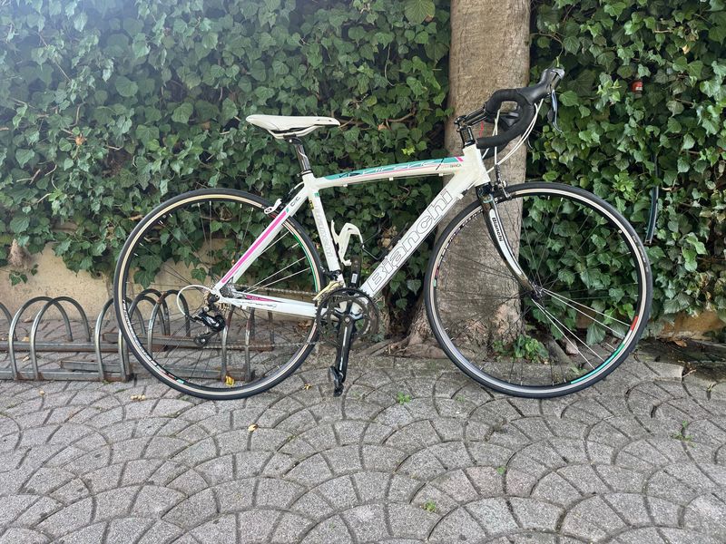Used Bianchi Nirone Shimano Sora 2014 Road & Gravel