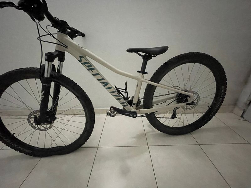 Tweedehands Specialized Rockhopper Sport 27.5 2021 2021 MTB
