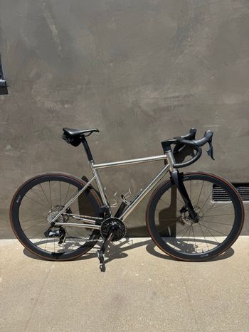 Used Blackheart Custom SRAM Force eTap AXS 2023 Road & Gravel