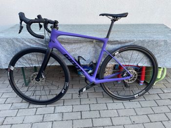 Brugt Giant Defy Advanced 2023 2023 Road & Gravel