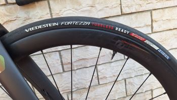 Scott Addict RC 30 2022 2022 Road & Gravel usato, Nero — immagine 4 di 5