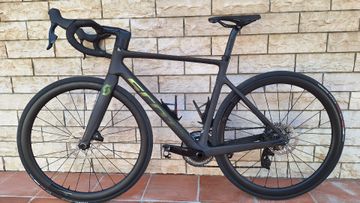 Tweedehands Scott Addict RC 30 2022 2022 Road & Gravel — afbeelding 1 van 5