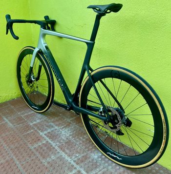 Použité Cannondale SuperSix EVO SRAM Red 2024 Road & Gravel — obrázek 6 z 11