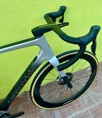 Použité Cannondale SuperSix EVO SRAM Red 2024 Road & Gravel — obrázek 7 z 11