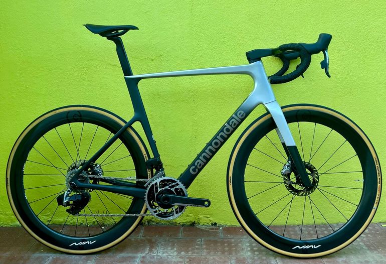 Použité Cannondale SuperSix EVO SRAM Red 2024 Road & Gravel — obrázek 2 z 11