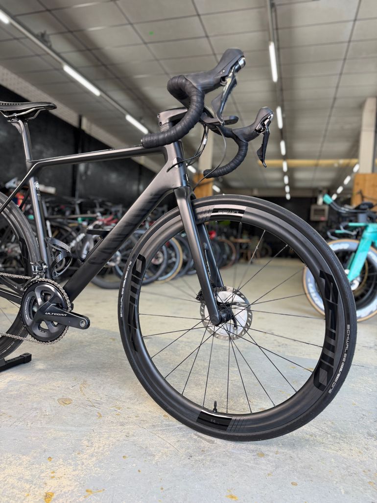 Brugt Canyon Ultimate CF SL Disc 8.0 2020 2020 Road & Gravel — billede 3 af 21