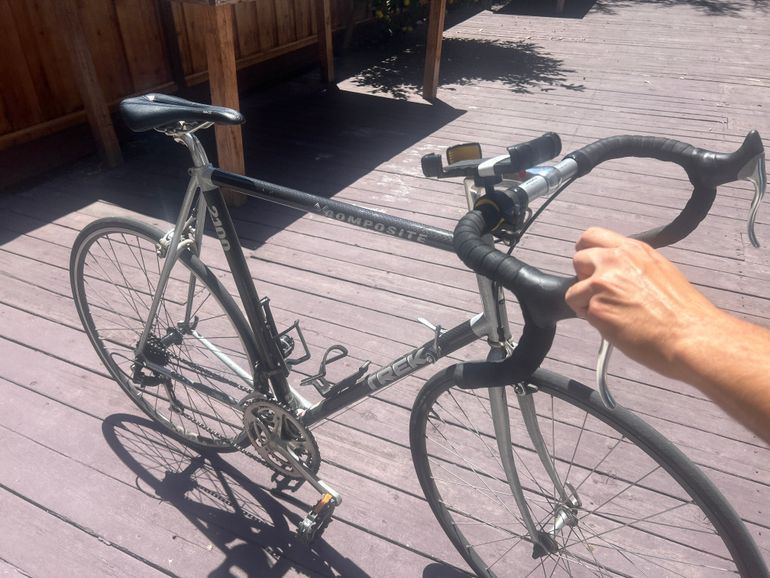 Used Trek 2100 2006 2006 Road & Gravel, Light Gray — image 2 of 6