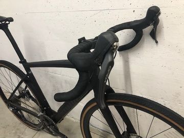 Specialized Diverge Comp Carbon 2021 2021 Road & Gravel usato, Nero — immagine 7 di 12