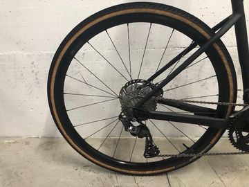 Specialized Diverge Comp Carbon 2021 2021 Road & Gravel usato, Nero — immagine 6 di 12