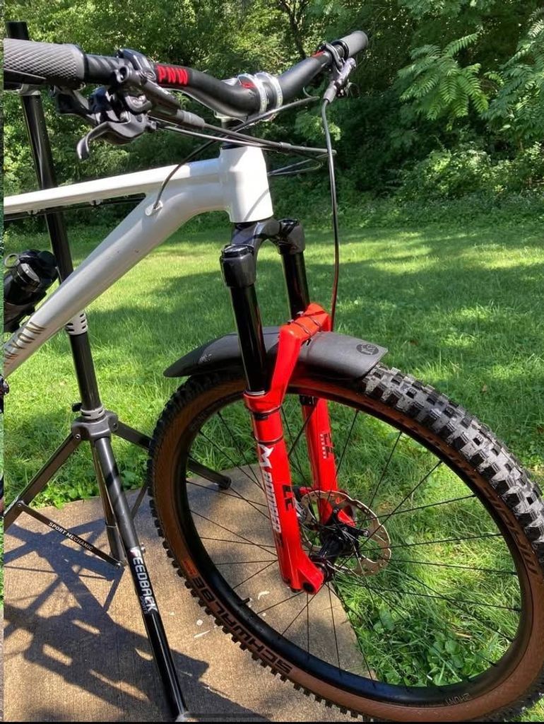 Used Canyon Stoic 2 2022 2022 Mountainbike, White, 27.5, 29 — image 5 of 9