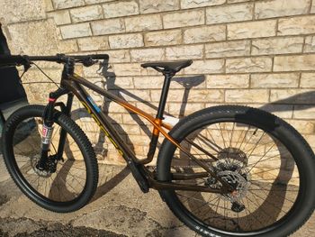 Used Orbea Alma Shimano Deore 2027 Mountainbike, Black — image 8 of 9