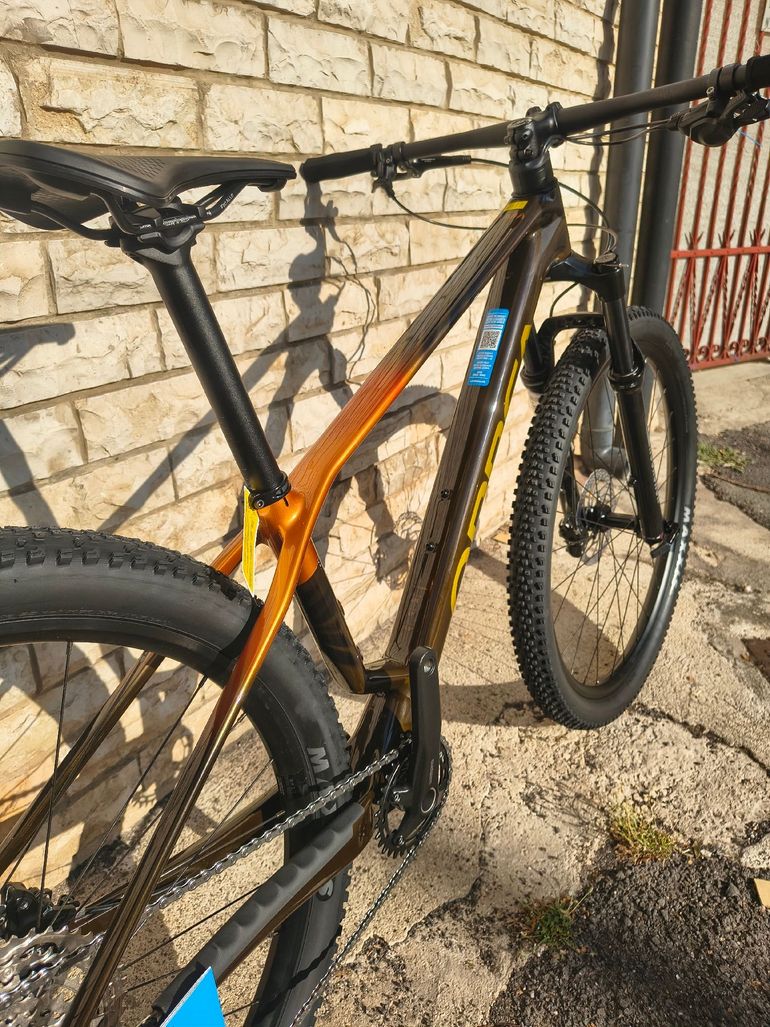 Used Orbea Alma Shimano Deore 2027 Mountainbike, Black — image 4 of 9
