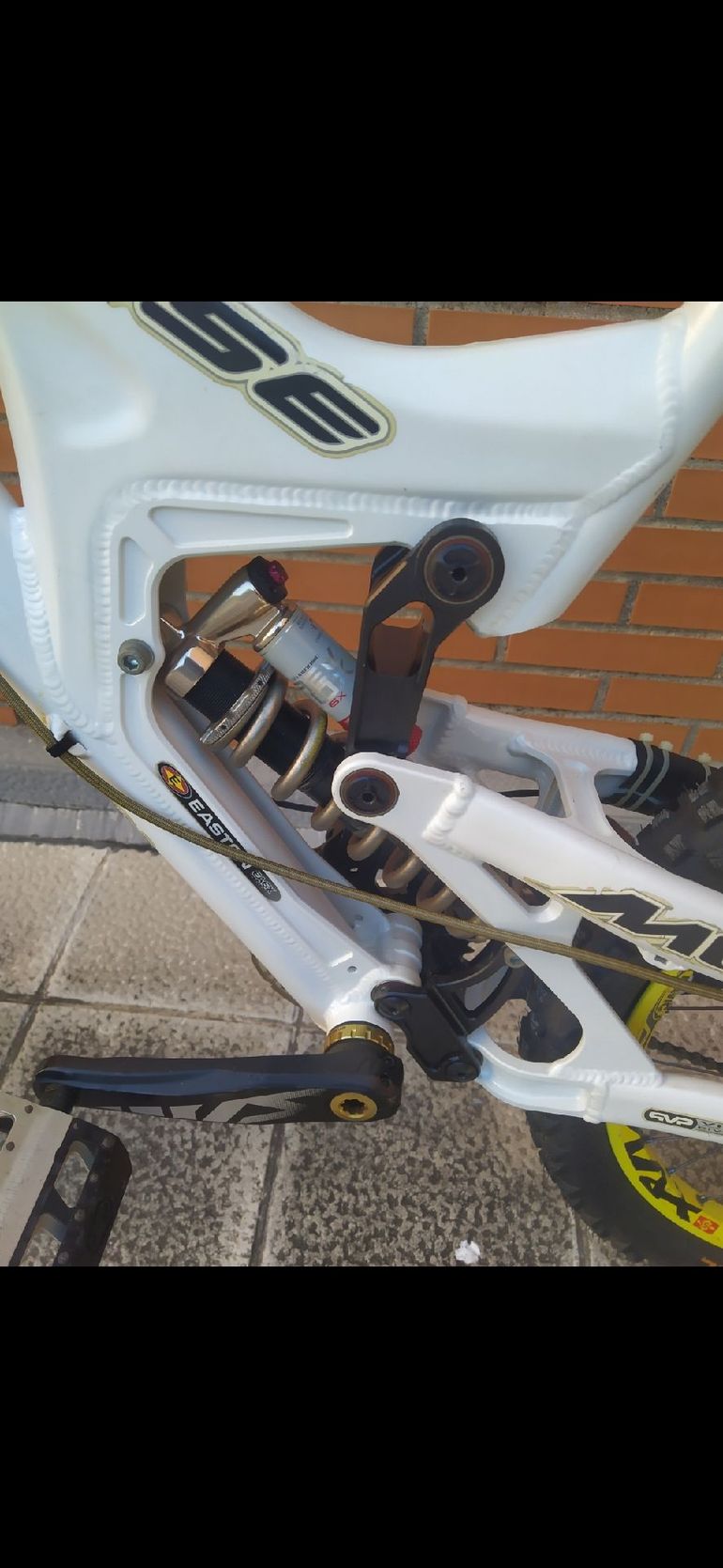 Brugt Intense Custom Shimano Saint 2008 Mountainbike — billede 10 af 13