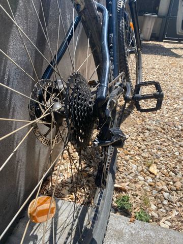 Used DECATHLON Custom Shimano Dura Ace Di2 2022 Mountainbike, Black — image 3 of 9