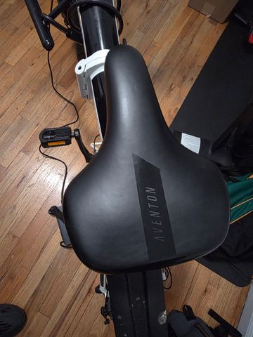 Used Aventon Sinch Foldable Ebike 2020 2020 Urban, White — image 4 of 5