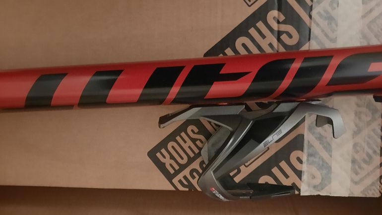 Käytetty Giant Revolt 1 2022 Frameset 2022 Road & Gravel — kuva 6 / 16