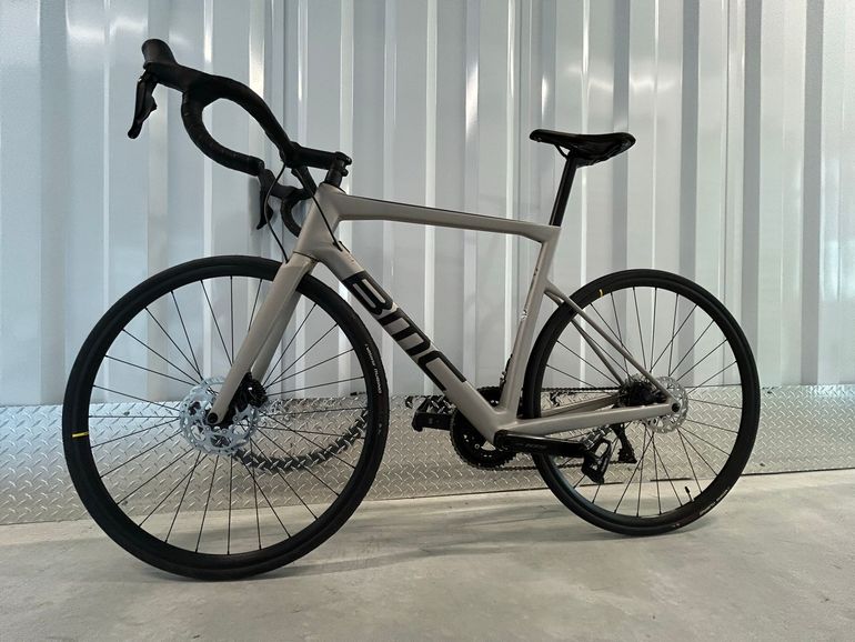 Used BMC Teammachine SLR FIVE 2023 2023 Road & Gravel, Light Gray — image 3 of 12