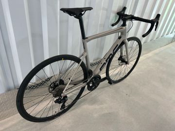 Used BMC Teammachine SLR FIVE 2023 2023 Road & Gravel, Light Gray — image 6 of 12