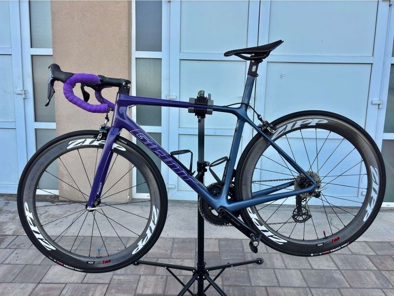 Giant Tcr advanced Shimano Dura Ace Di2 2023 Road & Gravel d'occasion — image 2 sur 8