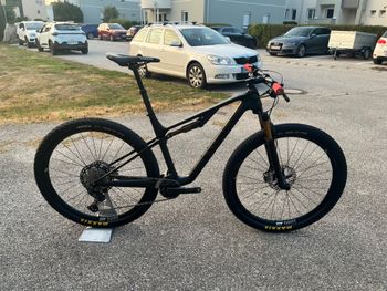Brugt Canyon Lux CF SLX 9.0 Race Team 2019 2019 MTB