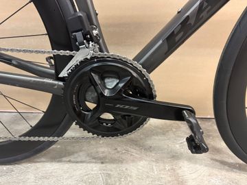 Basso Venta Shimano 105 Di2 2023 Road & Gravel de segunda mano, Gris claro — imagen 2 de 14