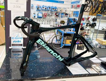 Brugt Bianchi Oltre RC - Team Replica 2026 Frameset 2026 Road & Gravel