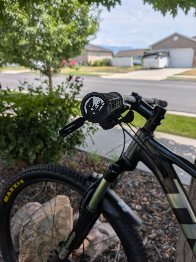 Used Trek Marlin 5 2022 2022 Mountainbike, Black, 27.5, 26, 29 — image 5 of 7