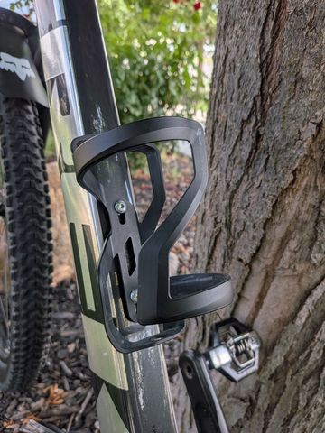 Used Trek Marlin 5 2022 2022 Mountainbike, Black, 27.5, 26, 29 — image 4 of 7