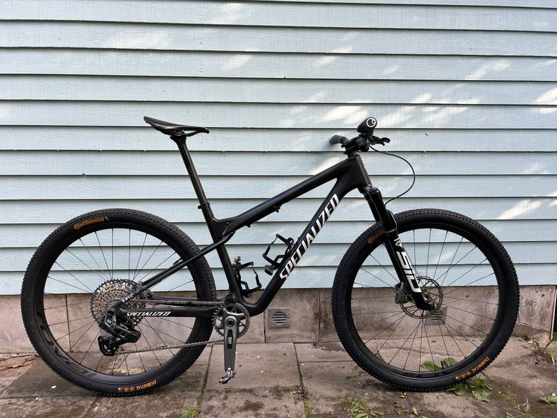 Specialized Epic World Cup Expert - SRAM GX AXS, RockShox Select+ 2025 2025 MTB d'occasion