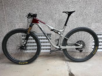 Gebrauchtes KTM SCARP MT PRIME 2022 2022 Mountainbike, Hellgrau — Bild 2 von 7