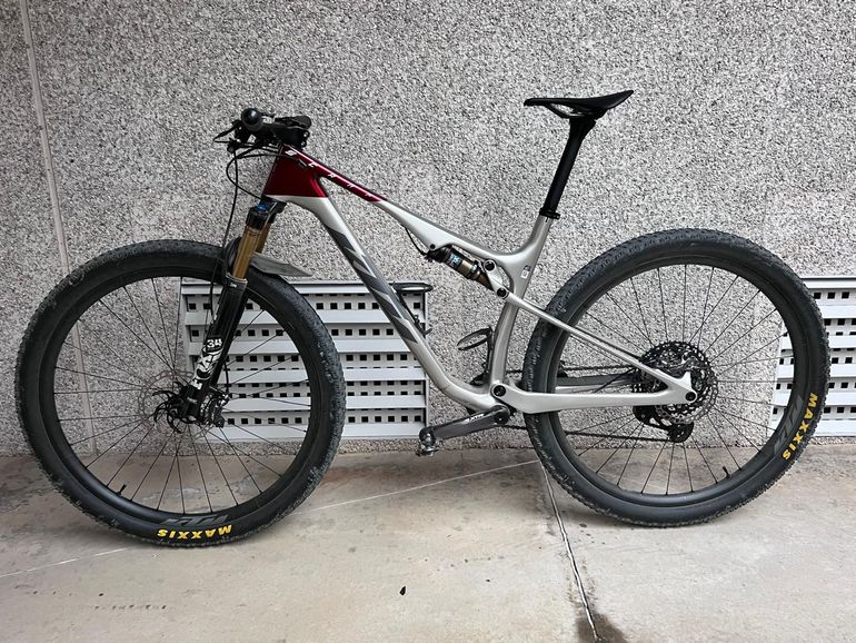 Gebrauchtes KTM SCARP MT PRIME 2022 2022 Mountainbike, Hellgrau — Bild 2 von 7