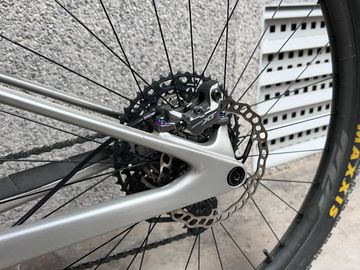 Gebrauchtes KTM SCARP MT PRIME 2022 2022 Mountainbike, Hellgrau — Bild 4 von 7