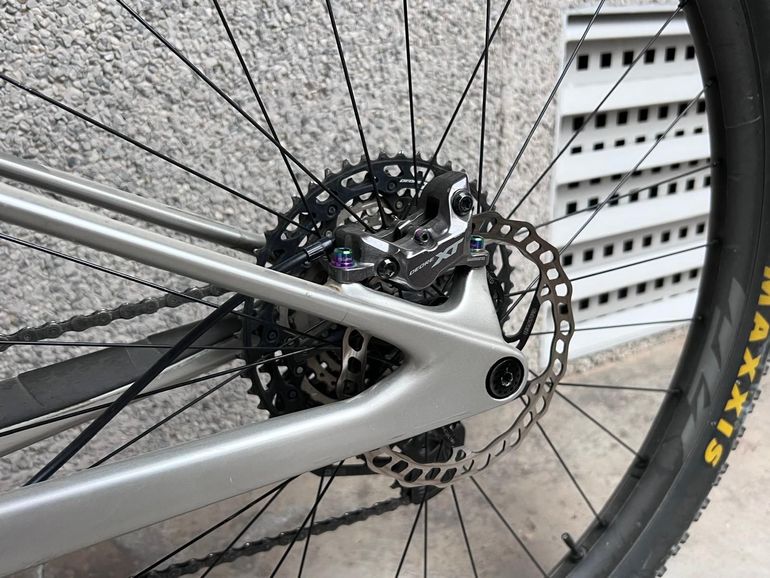 Gebrauchtes KTM SCARP MT PRIME 2022 2022 Mountainbike, Hellgrau — Bild 4 von 7