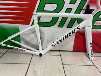 Specialized S-Works Tarmac SL8 - Shimano Dura-Ace Di2 2026 Frameset 2026 Road & Gravel d'occasion