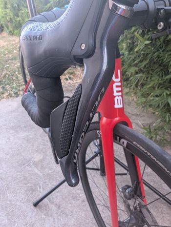 BMC Teammachine SLR01 DISC THREE 2019 2019 Road & Gravel usato, Rosso — immagine 7 di 8