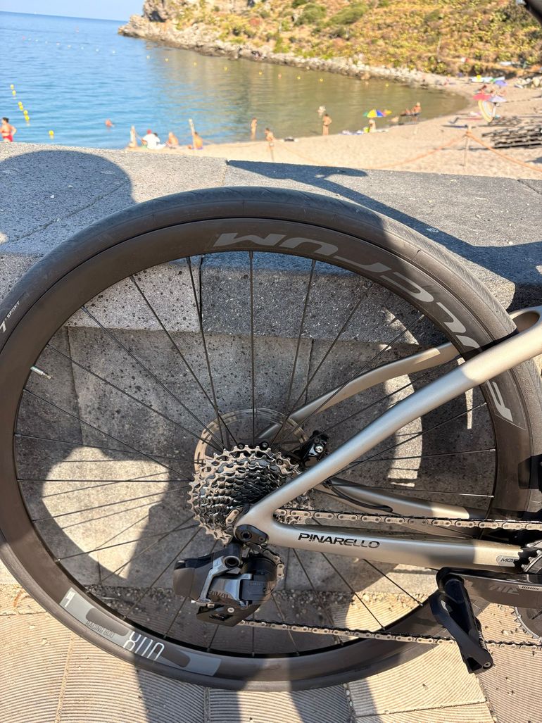 Used Pinarello F7 SRAM Rival eTap AXS 2025 Road & Gravel, Light Gray — image 5 of 11