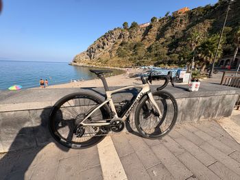 Used Pinarello F7 SRAM Rival eTap AXS 2025 Road & Gravel, Light Gray — image 2 of 11
