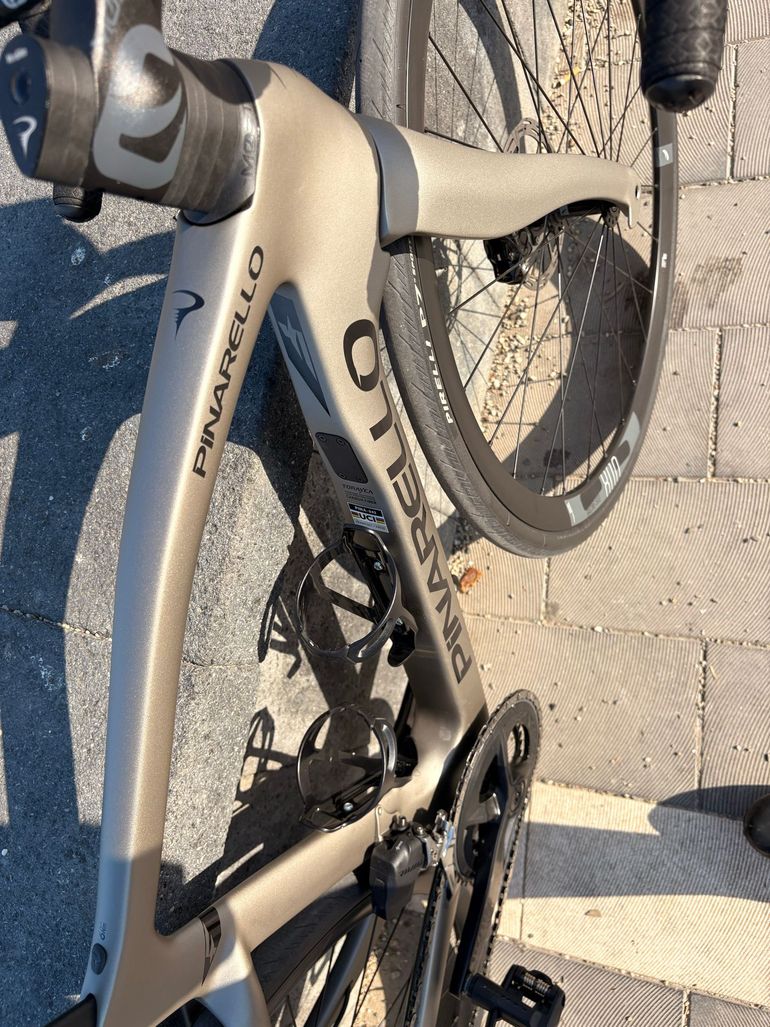 Used Pinarello F7 SRAM Rival eTap AXS 2025 Road & Gravel, Light Gray — image 10 of 11