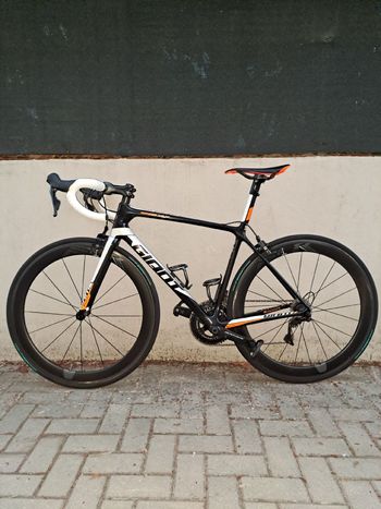 Giant TCR Advanced SL 1 2017 2017 Road & Gravel usato, Bianco — immagine 2 di 5