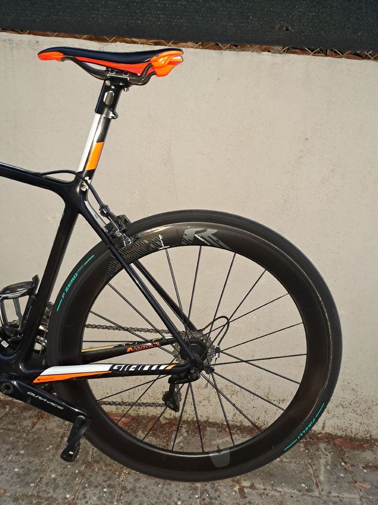 Giant TCR Advanced SL 1 2017 2017 Road & Gravel usato, Bianco — immagine 4 di 5