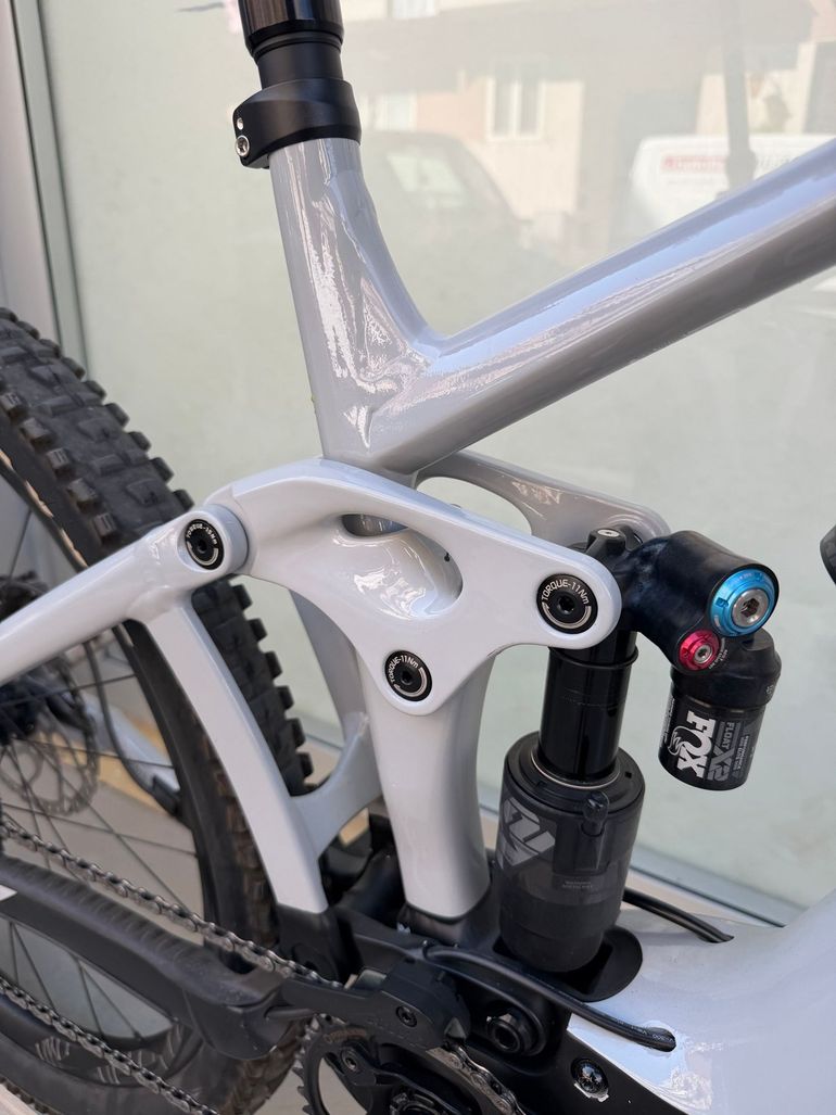 Used Giant Reign E+ 1 2021 2021 Mountainbike, White, 29 — image 2 of 6