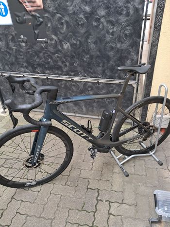 Used Scott Addict Shimano Dura Ace Di2 2025 Road & Gravel