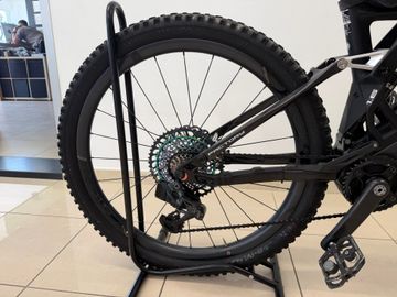 Brugt Fantic XTF 1.6 Carbon Factory 2022 2022 Mountainbike — billede 3 af 9