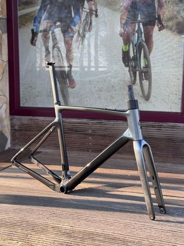Gebrauchtes Scott Addict Frameset 2026 Road & Gravel