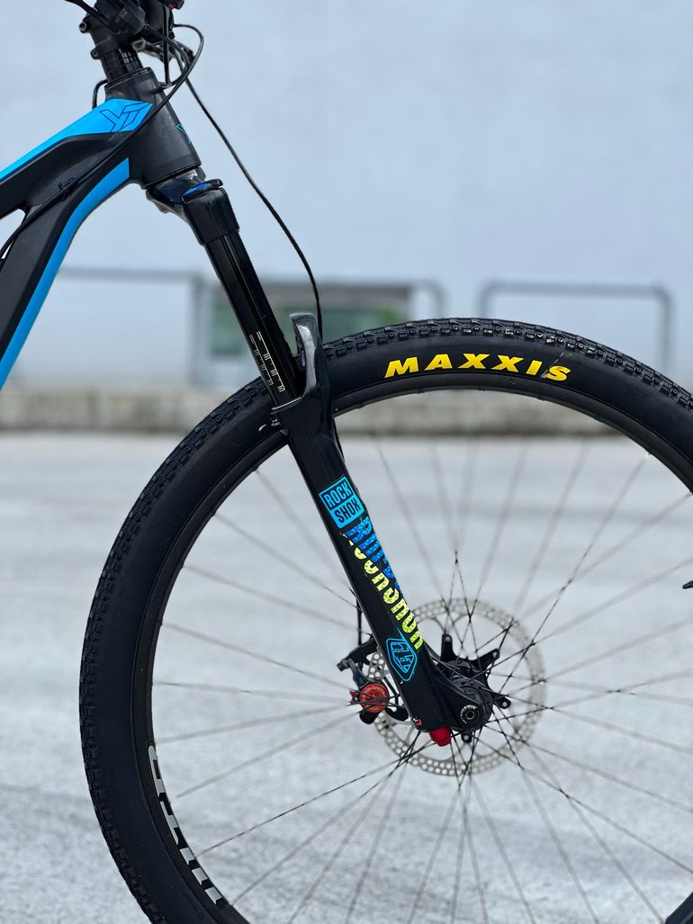 Used YT Custom Other Shimano 2018 Mountainbike, Black — image 5 of 8
