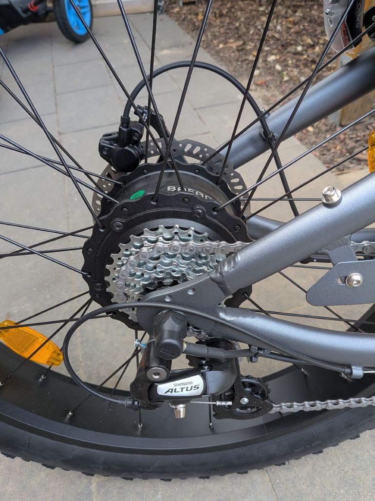 Varaneo Custom Shimano Altus Urban d'occasion — image 3 sur 7