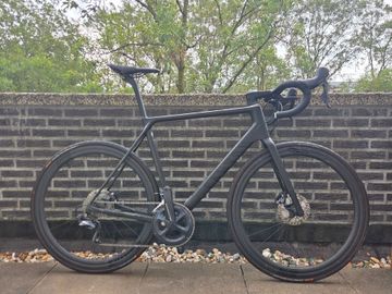 Gebrauchtes Canyon Ultimate CF SL Disc 8.0 2020 2020 Road & Gravel, Schwarz — Bild 2 von 10