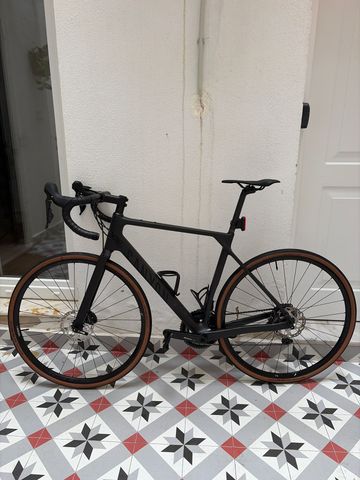 Used Canyon Endurace CF 7 2023 2023 Road & Gravel, Black — image 2 of 6