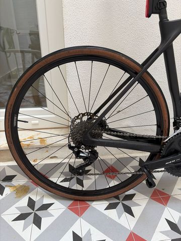 Used Canyon Endurace CF 7 2023 2023 Road & Gravel, Black — image 6 of 6