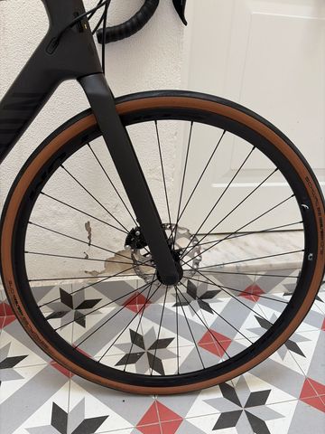 Used Canyon Endurace CF 7 2023 2023 Road & Gravel, Black — image 5 of 6
